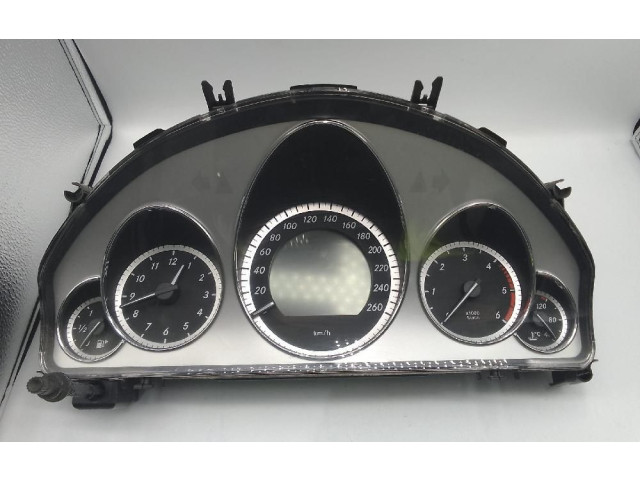 Přístrojová deska Mercedes-Benz E W212 2009 A2129001308