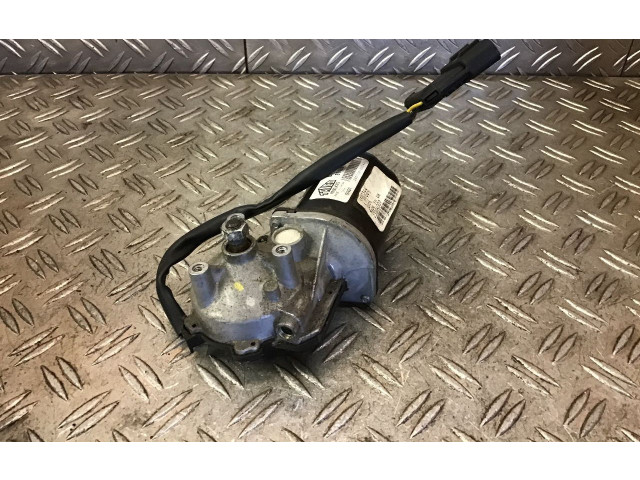 Моторчик дворников 91498233    Opel Meriva A