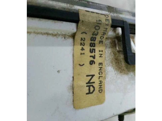 Přístrojová deska  Opel Corsa A 1991 90388576, 0090059  