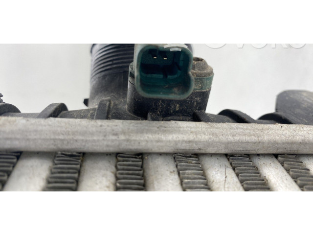 Интеркулер  1881207   Ford Transit Custom 