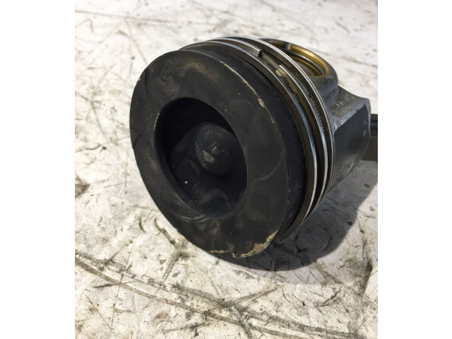 Píst RFGK2062058A, 237701532V   Ford Transit Custom     