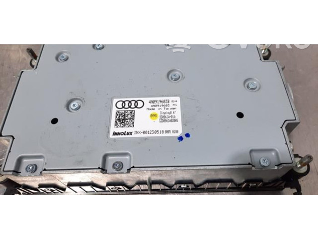 Дисплей    4M8919604F   Audi Q8