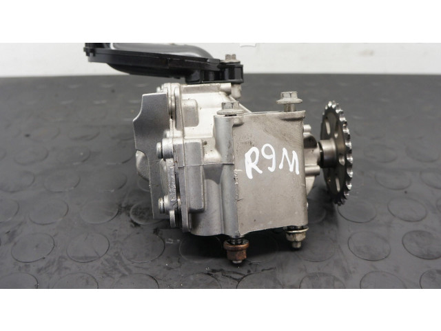 Масляный насос     Renault Trafic III (X82) 