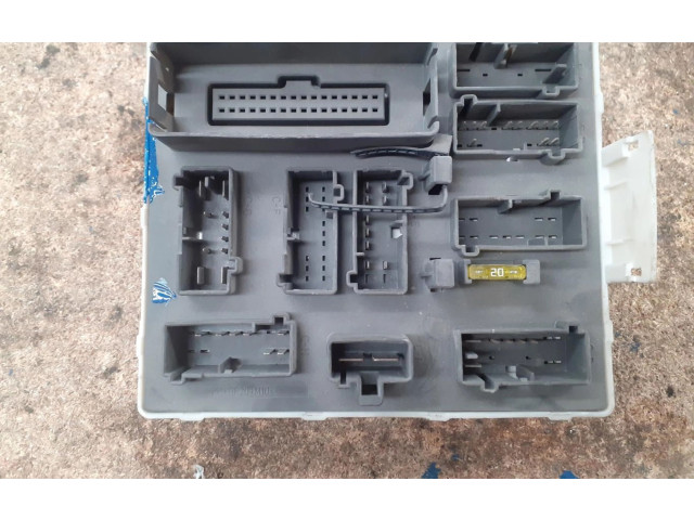 Блок предохранителей 7T1T14A073BB   Ford Transit -  Tourneo Connect    