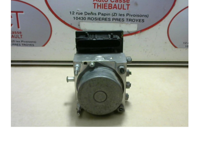 Блок АБС 8201063079, 8201063079 Dacia Sandero 2008 - 2012 года