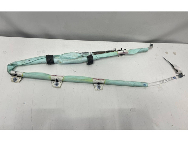 Боковая подушка безопасности Tesla Model Y