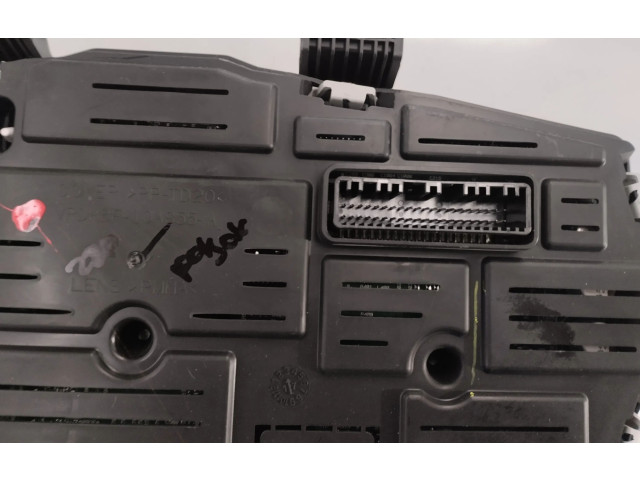 Панель приборов    Hyundai i10       