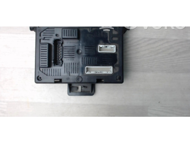 Pojistková skříňka Renault Modus 2005