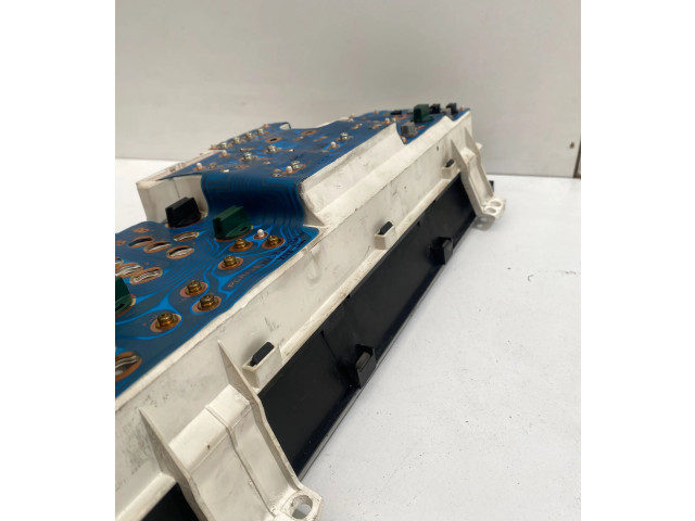 Панель приборов GA5RA, PLH43B Mazda 626