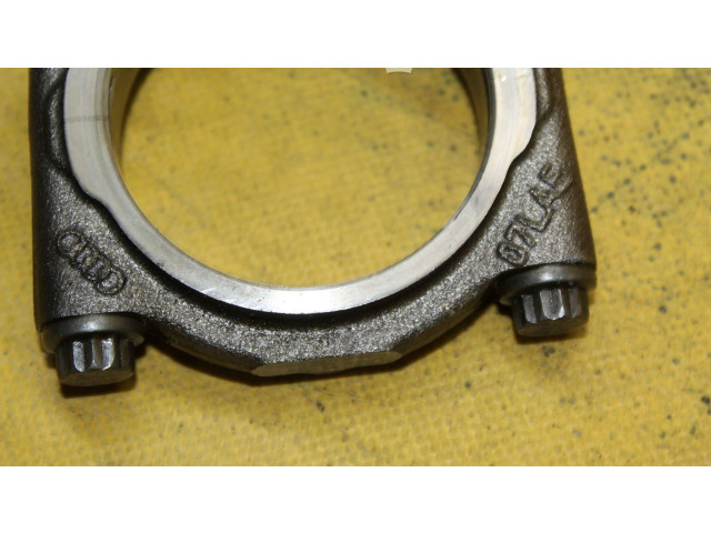 Píst 07L107103R   Audi A8 S8 D3 4E     