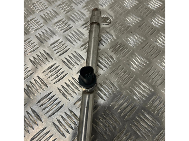 Vstřikovací lišta McLaren 570S pro benzínový motor 3.8 M838T