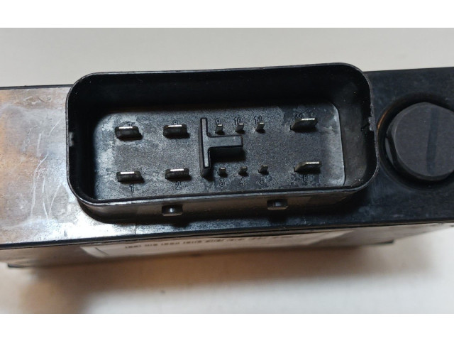 Дисплей    8K0959663D   Audi RS4 B8