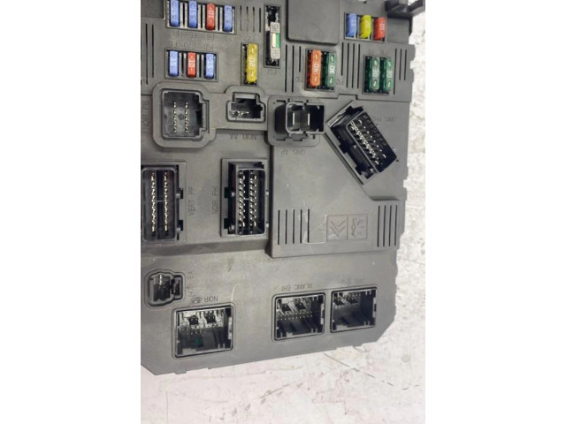 Pojistková skříňka Řídící jednotka BSM 6580FN   Peugeot 1007 2006