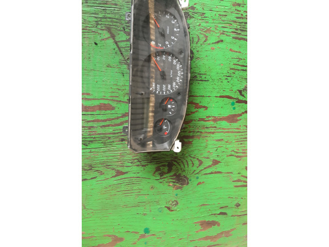 Přístrojová deska  Nissan Primera 2001   