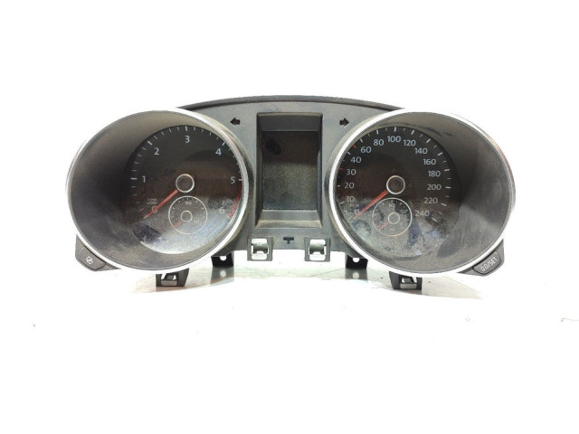 Панель приборов 5K0920870E Volkswagen Golf VI