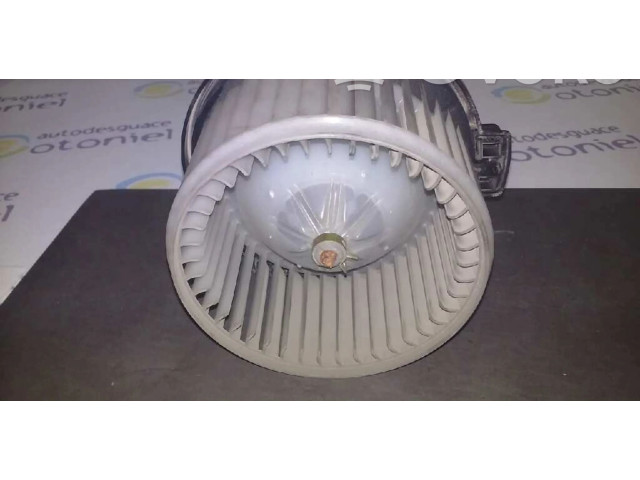 Вентилятор печки Toyota Yaris Verso