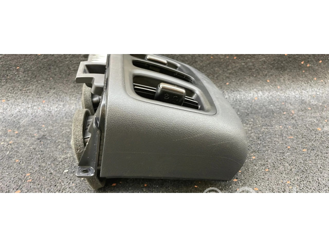 Задняя воздушная решётка