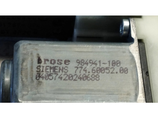 Передний двигатель механизма для подъема окон