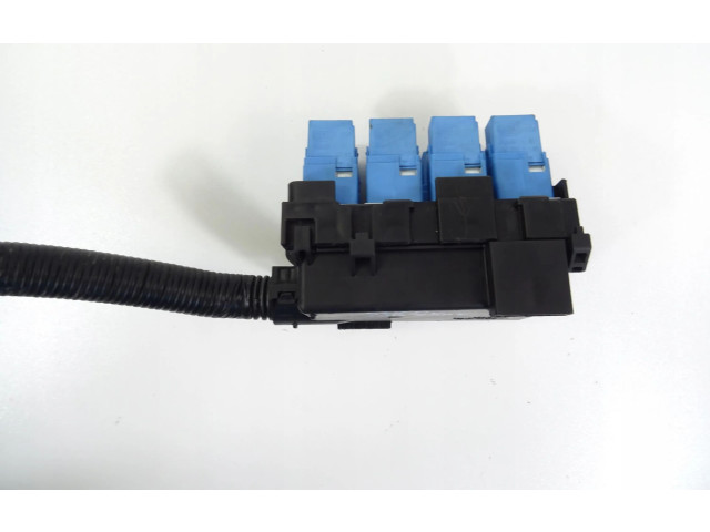   Pojistková skříňka 24382   Nssan Juke I F15 2014