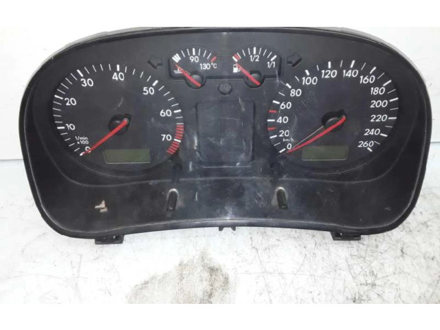 Панель приборов 1J0919861D   Volkswagen Bora       