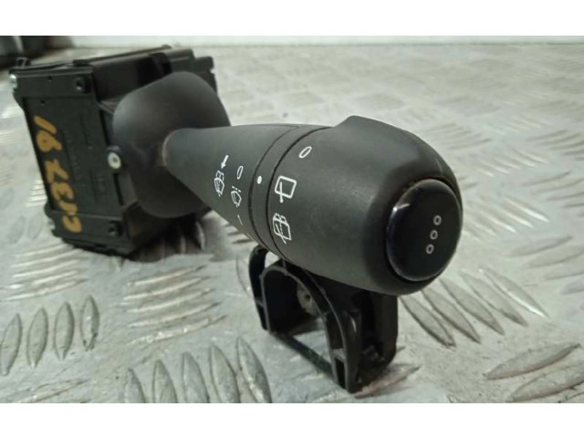 Ручка стеклоочистителей E1109568 Dacia Sandero