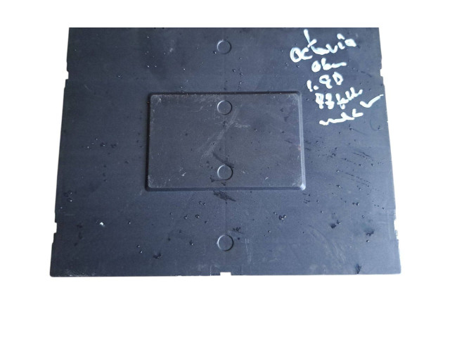 Блок комфорта 3C0937049E Skoda Octavia Mk2 (1Z)