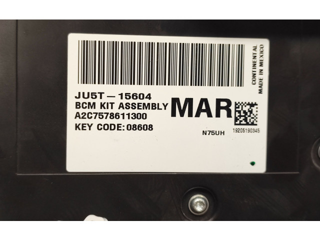 Блок предохранителей JU5T15604MAR, JU5T15604MAR   Ford F150    