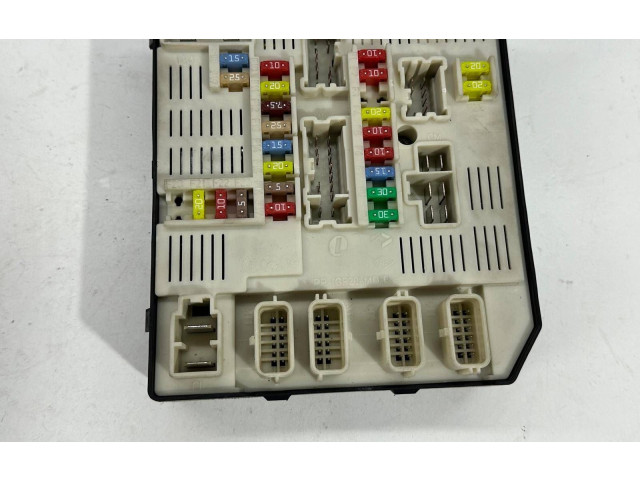 Блок предохранителей 284B60008R, 284B10002R   Renault Megane III    
