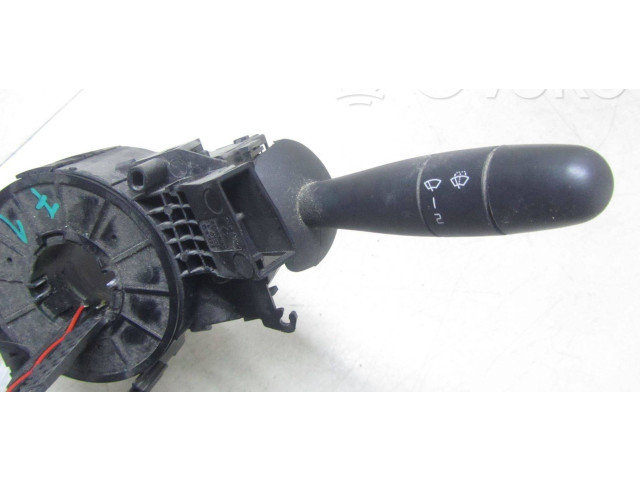 Ручка стеклоочистителей 8200070265   Renault Trafic II (X83)