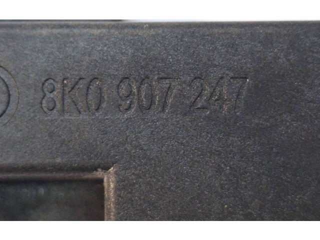 Přístrojová deska Volkswagen Touareg II 2015 8K0907247