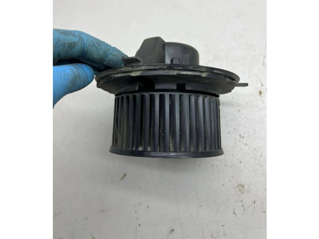 Вентилятор печки    1K1819015   Volkswagen Caddy