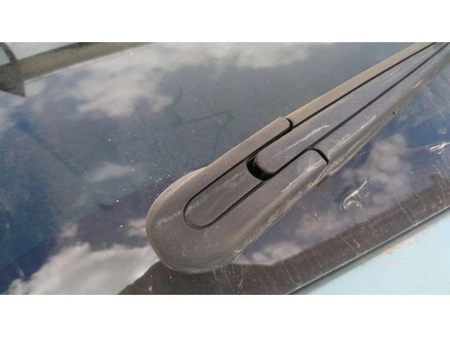 Моторчик заднего дворника     Citroen C8