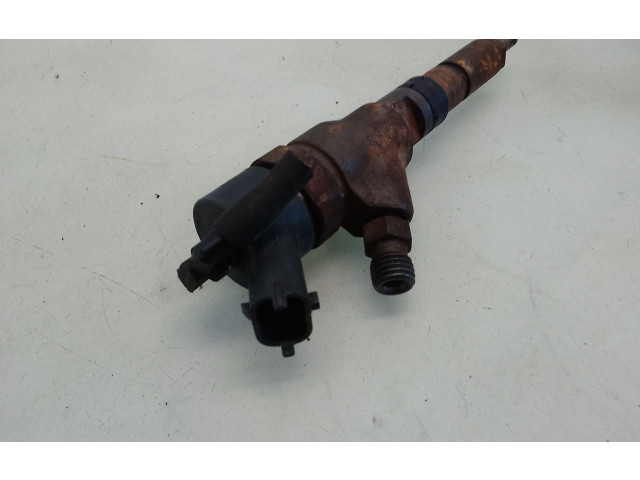 Форсунка 0445110076    Peugeot 406  - 