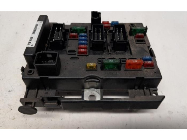 Блок предохранителей 13574143, 9644038680 Citroen Xsara