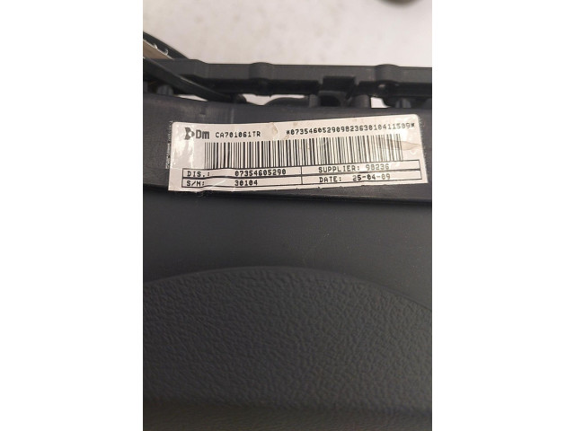 Подушка безопасности водителя 1613824680 Citroen Nemo