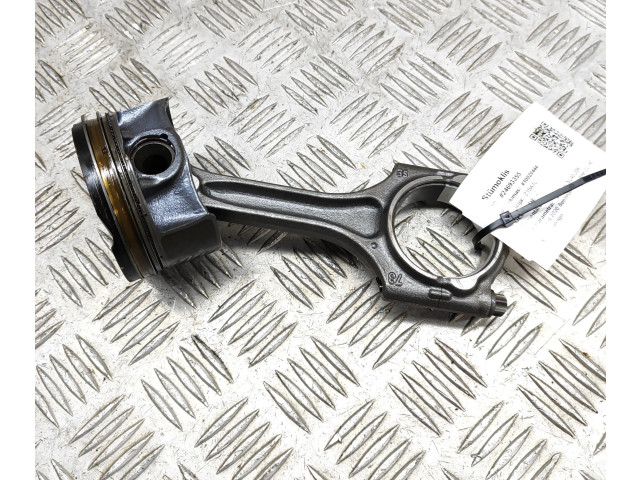 Поршень 32213692, 31401957 Volvo XC40