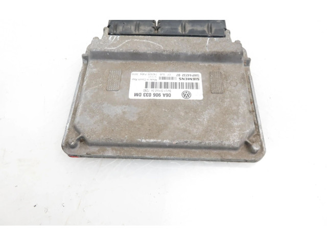 Блок управления двигателя 5WP44232, 06A906033DM Skoda Octavia Mk1 (1U)
