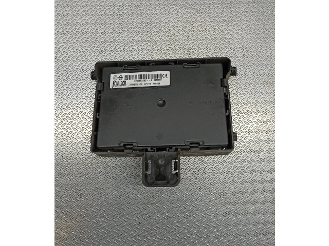 Блок комфорта 8200652285, 00899657 Renault Clio III