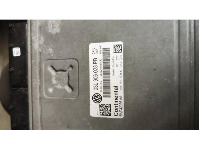 Řídící jednotka 03L907425c, 5WP42936AA Volkswagen Caddy 2012