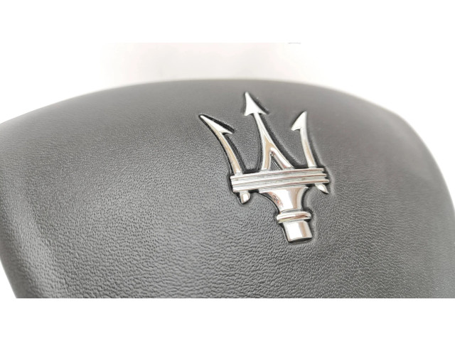 Подушка безопасности водителя B072770000, ZHTA2470051 Maserati Levante