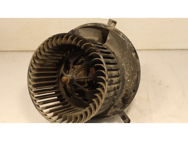 Вентилятор печки Volkswagen Caddy