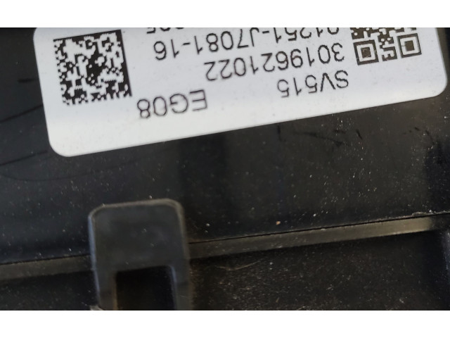 Блок предохранителей  91251J7081, 91251J708116   KIA Ceed    