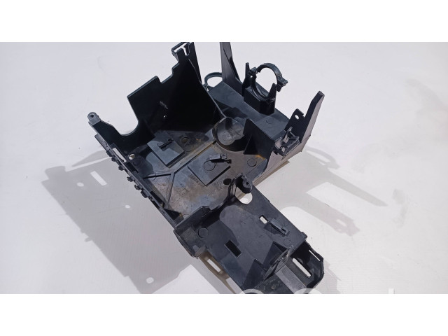   Pojistková skříňka 15175348   Hummer H2 2003