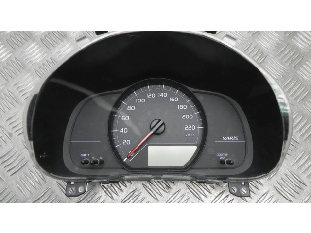 Панель приборов 838000DP50, B1405 Toyota Yaris
