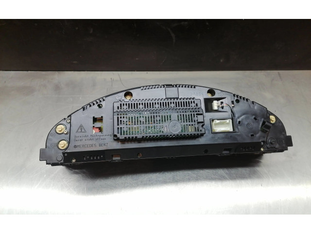 Přístrojová deska Mercedes-Benz S W220 2000 A2205402811