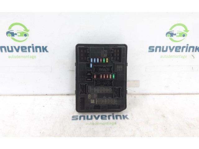 Ящик предохранителей (комплект) 284B79704R, 284B79704R Renault Kangoo III