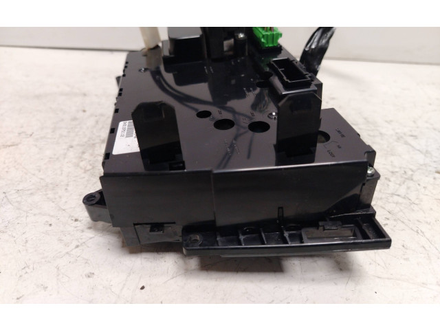 Блок управления климат-контролем 30746022, SN31375112   Volvo V70