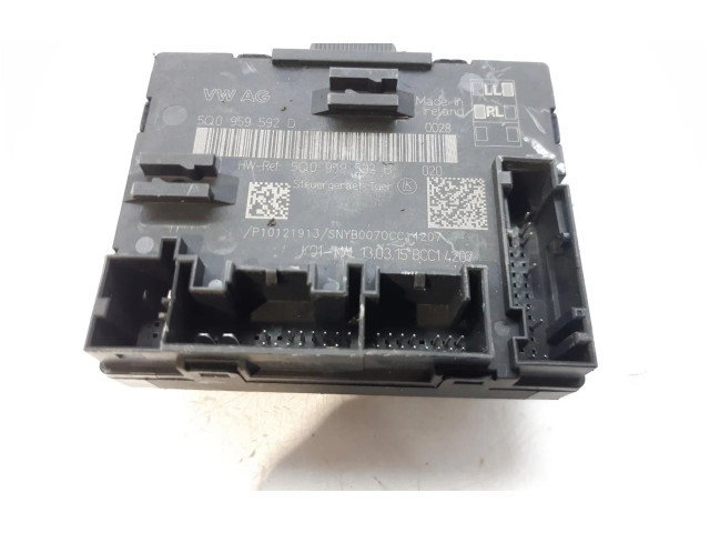 Блок управления двигателя 5Q0959592B   Volkswagen PASSAT