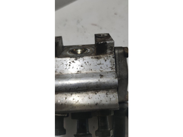 Топливный насос 06D127026H    Audi A4 S4 B6 8E 8H  ALT 