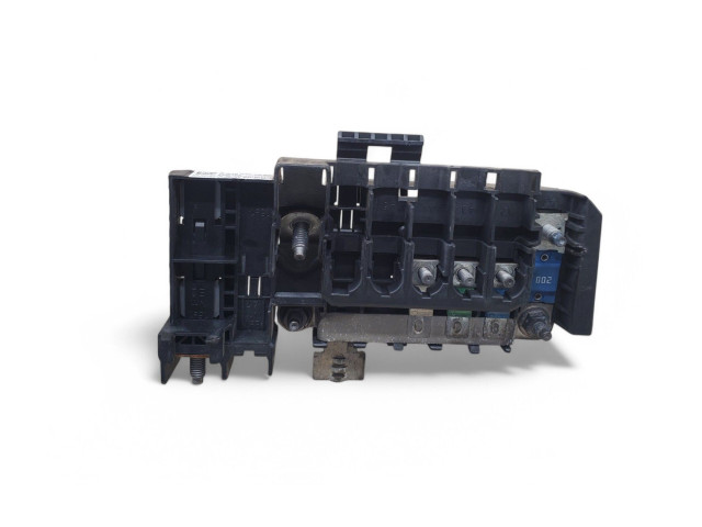   Pojistková skříňka A2465400950   Mercedes-Benz GLA W156 2016